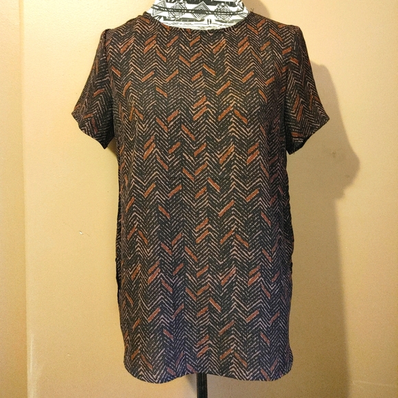 *5/$25 sale* Forever 21 black & mauve chevron dress top - Picture 1 of 5